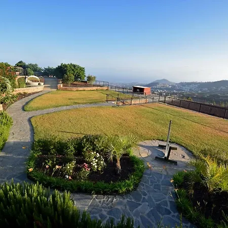 펜션 5* Luxury Retreat, Close To Sea 그라나딜라데아보나
